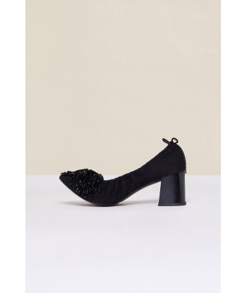 Pearl-embellished tweed pumps plus qu'un jeu 